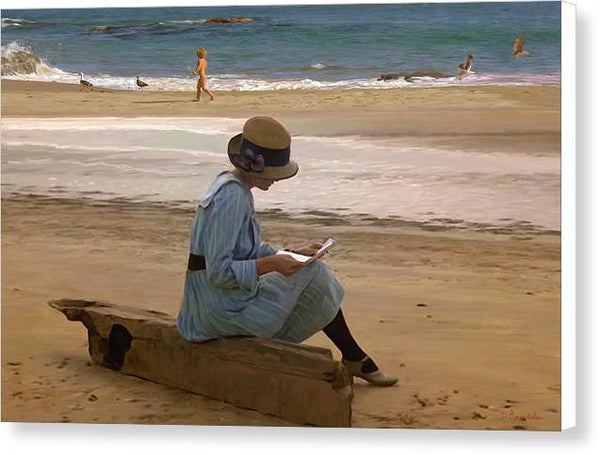 Reading a letter on the beach - Canvas Print
